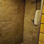 Campingplatz Holzhütte-camping-pod Mit Sauna&frühstück, Bad über Terasse Erreichbar