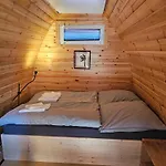 Holzhütte-camping-pod Mit Sauna&frühstück, Bad über Terasse Erreichbar Campingplatz Halle (Saale)