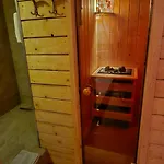 Campingplatz Holzhütte-camping-pod Mit Sauna&frühstück, Bad über Terasse Erreichbar