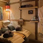 Campingplatz Holzhütte-camping-pod Mit Sauna&frühstück, Bad über Terasse Erreichbar