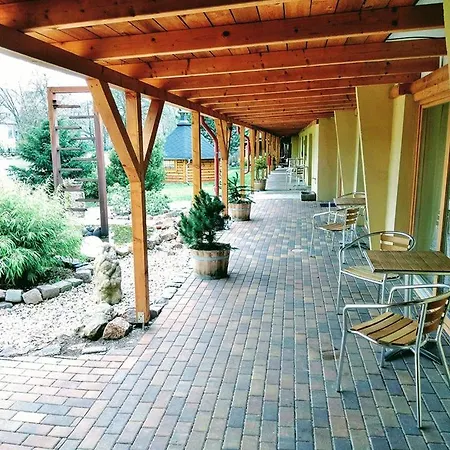 Holzhuette-camping-pod Mit Sauna & Fruehstueck, Bad Ueber Terasse Erreichbar Кемпинг