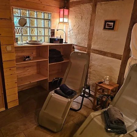 Kemping Holzhuette-camping-pod Mit Sauna & Fruehstueck Halle (Saale)