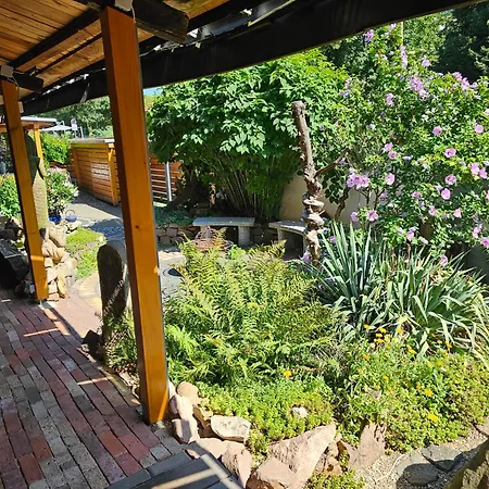 Holzhuette, Camping-Pod Inklusive Sauna & Fruehstueck, Bad & Wc Ueber Die Terrasse *