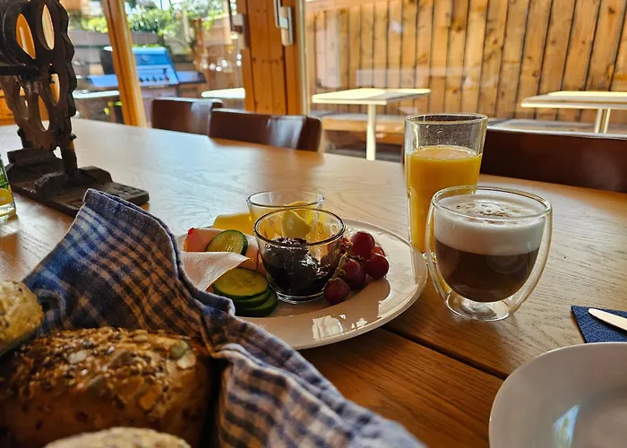 Camping-Fass Inklusive Sauna & Fruehstueck, Bad & Wc Ueber Die Terrasse Campsite