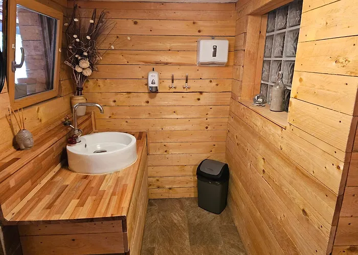 Holzhuette, Camping-Pod Inklusive Sauna & Fruehstueck, Bad & Wc Ueber Die Terrasse *