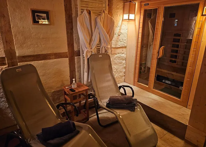 Holzhuette, Camping-Pod Inklusive Sauna & Fruehstueck, Bad & Wc Ueber Die Terrasse Halle (Saale)