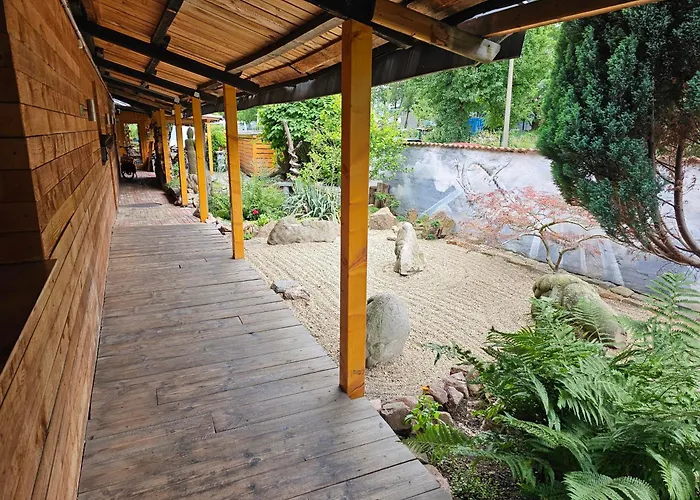 Holzhuette, Camping-Pod Inklusive Sauna & Fruehstueck, Bad & Wc Ueber Die Terrasse *